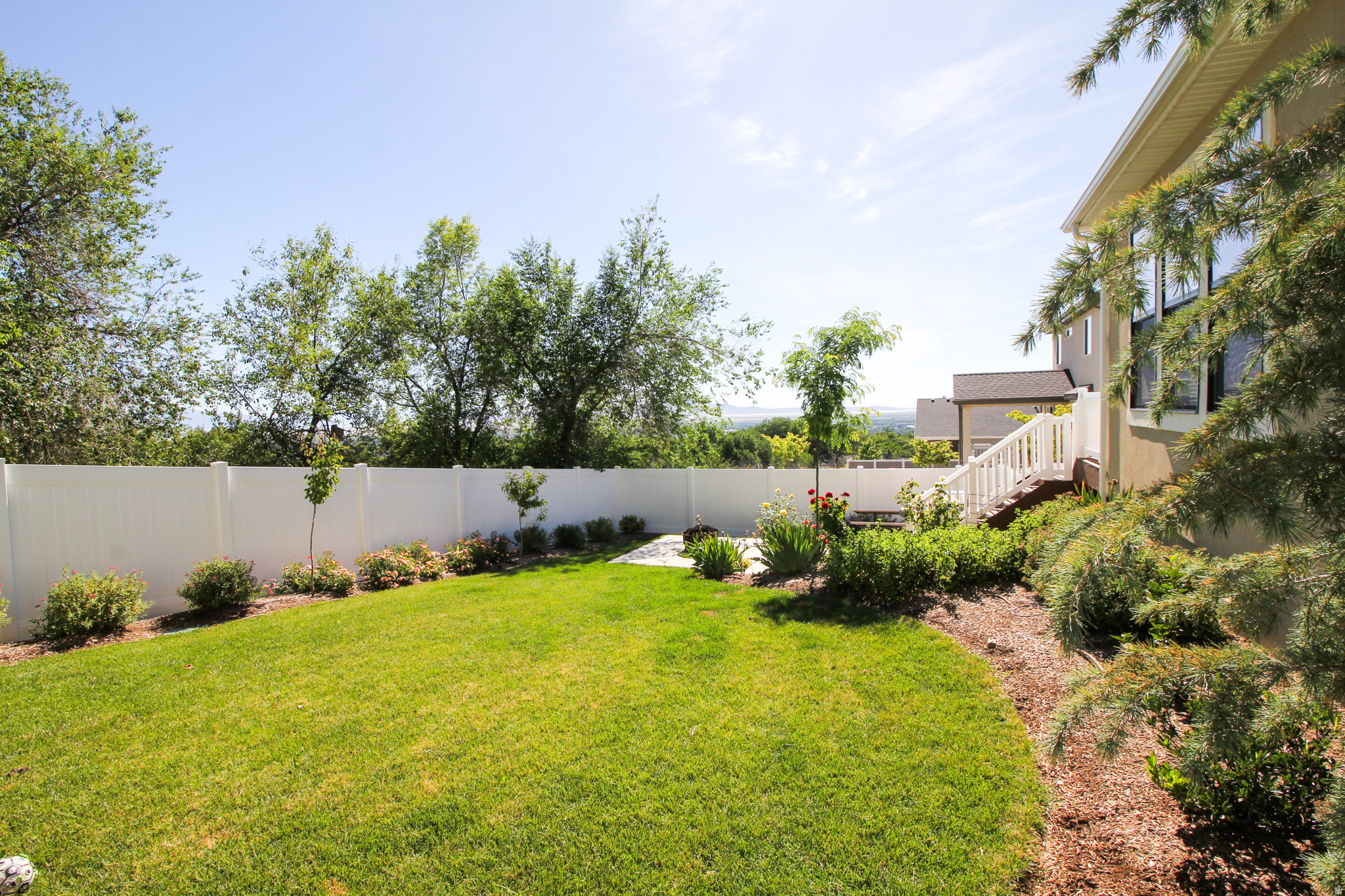 1390 E ORCHARD RIDGE LN