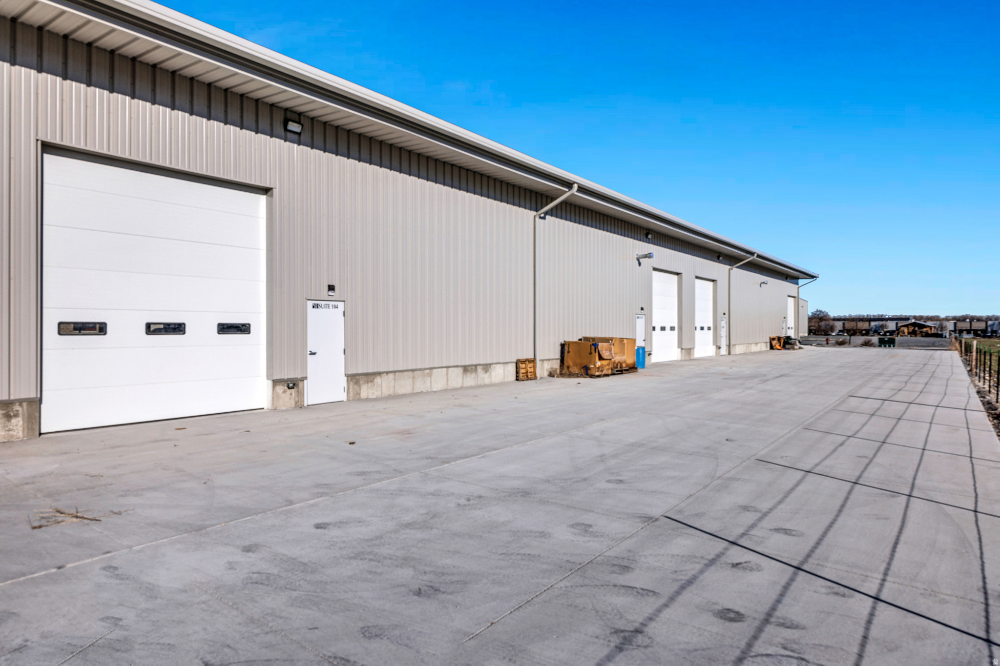 695 W 1700 BUILDING 21-105