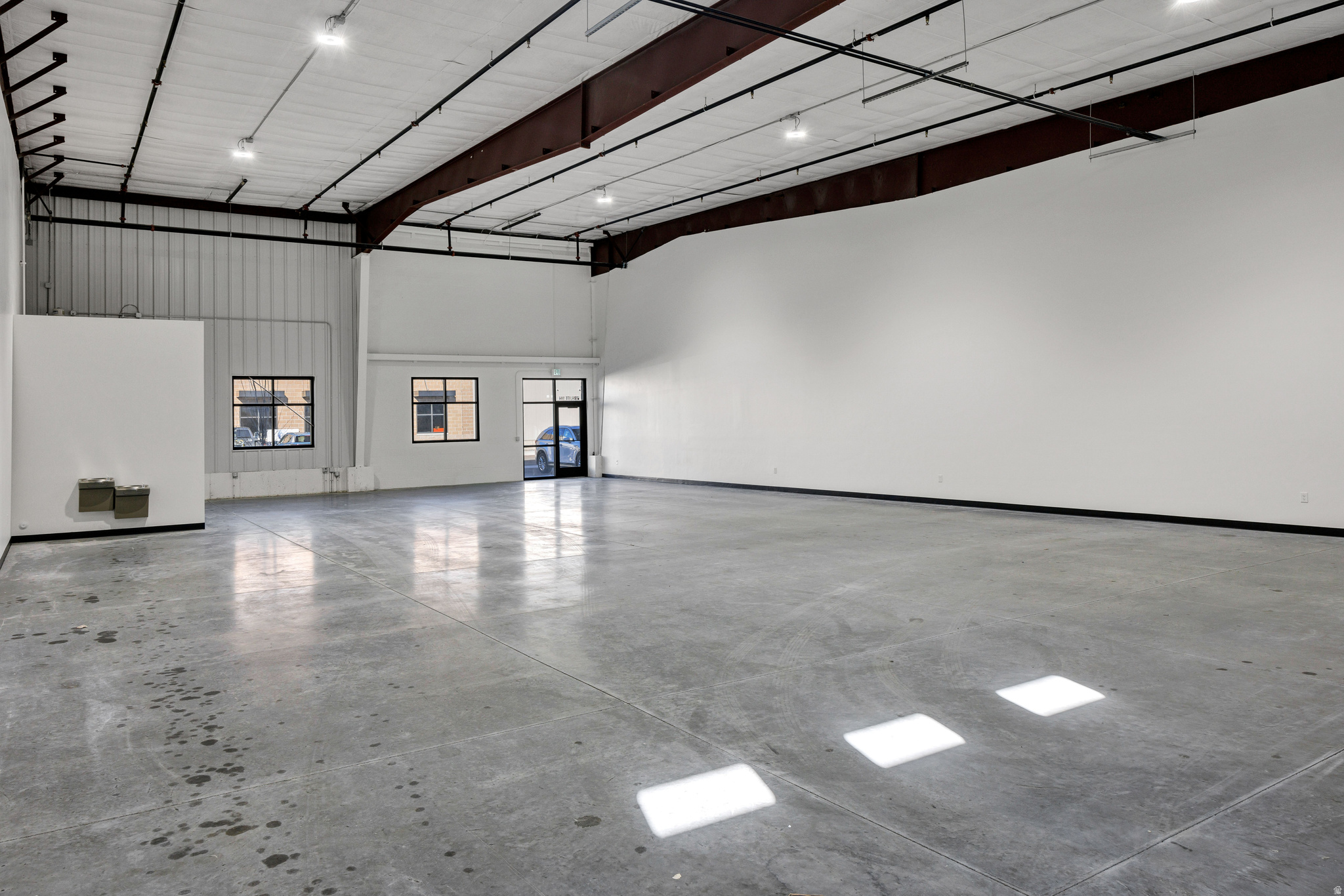 695 W 1700 BUILDING 21-105