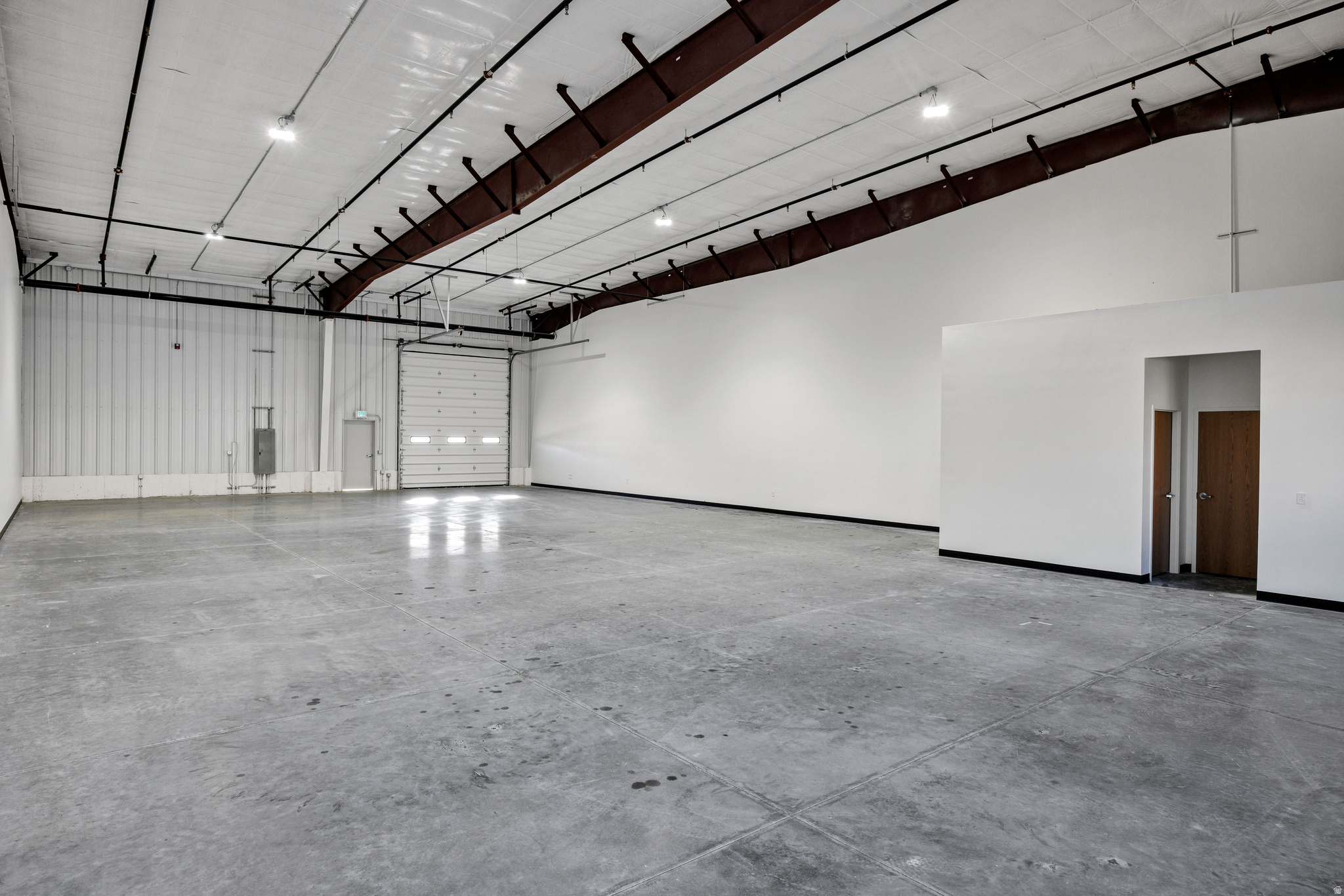 695 W 1700 BUILDING 21-105