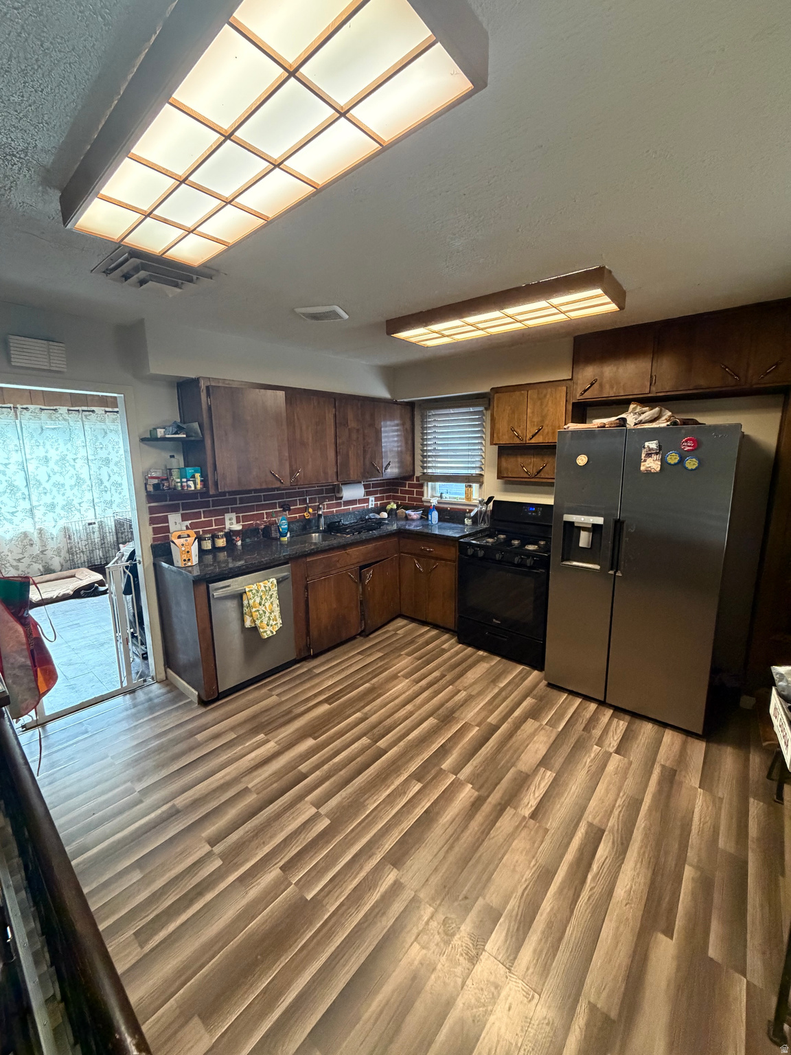 271 JACKSON AVE