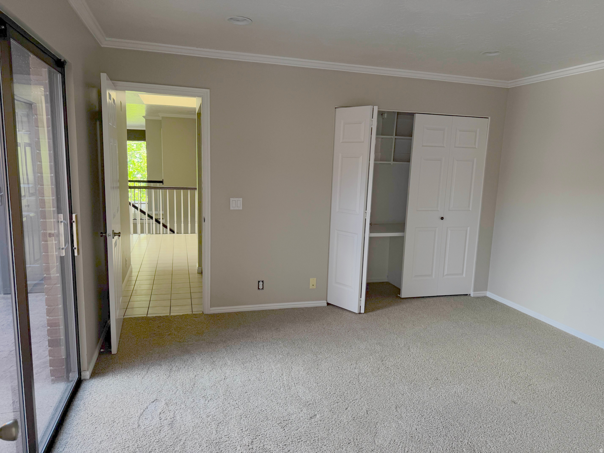 2037 S MAPLEVIEW DR