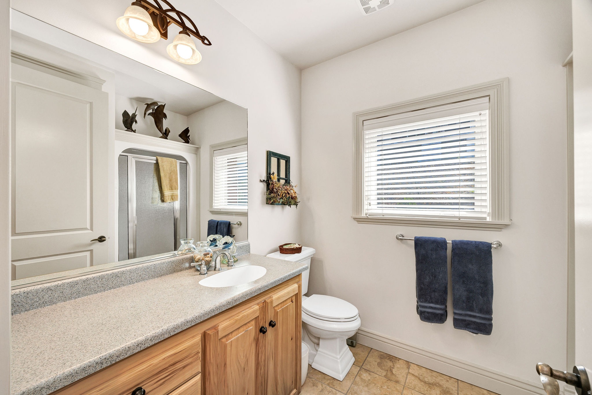 770 EAGLEVIEW DR
