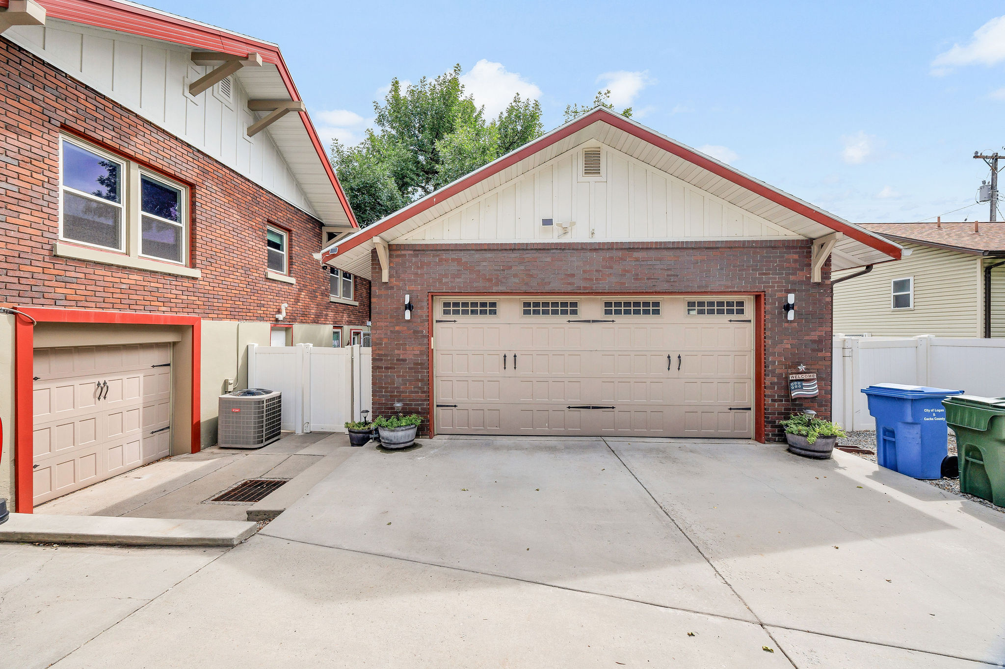 297 N MAIN ST