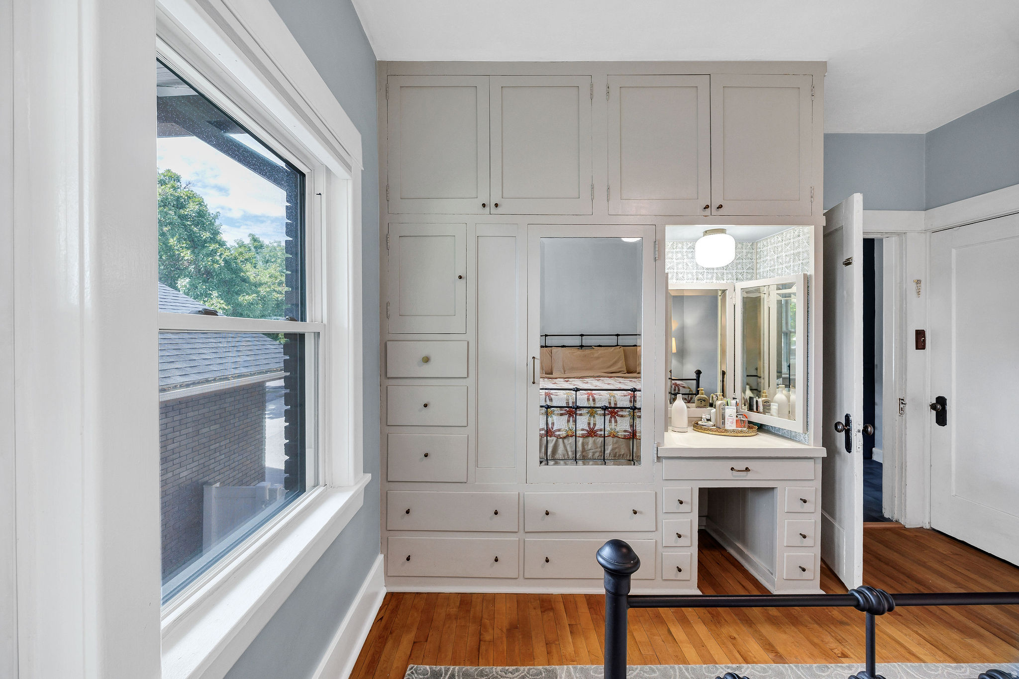 297 N MAIN ST