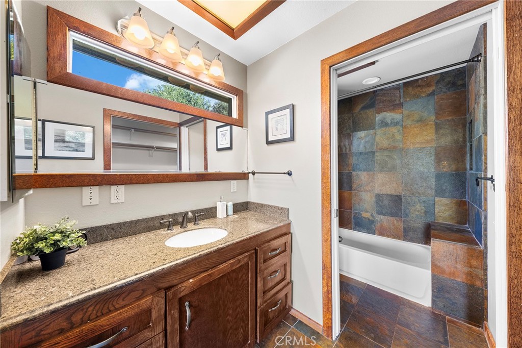 1770 Mountain Lane