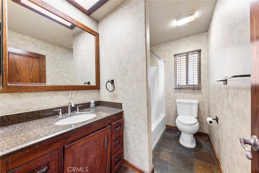 1770 Mountain Lane
