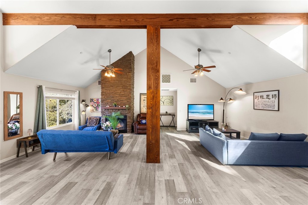 1770 Mountain Lane