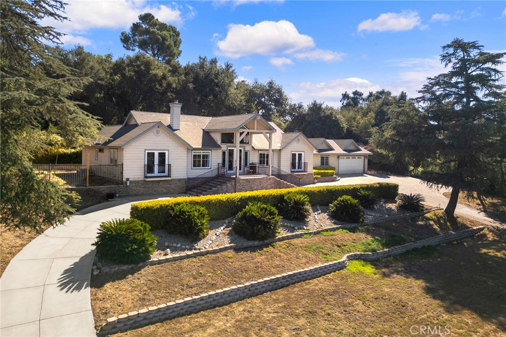 1770 Mountain Lane
