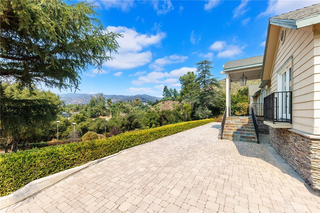 1770 Mountain Lane