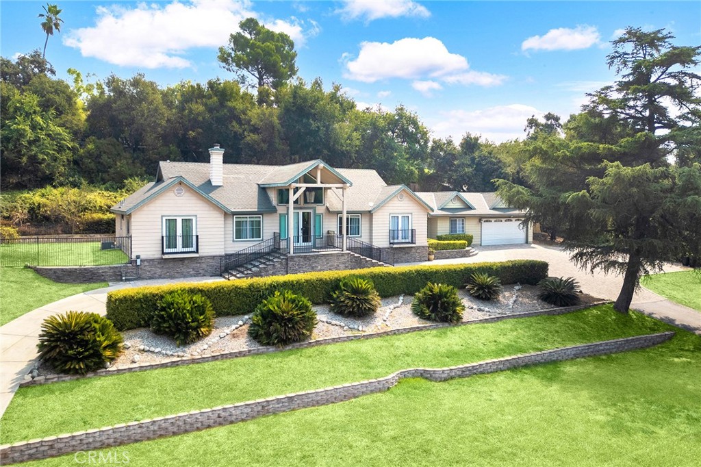 1770 Mountain Lane