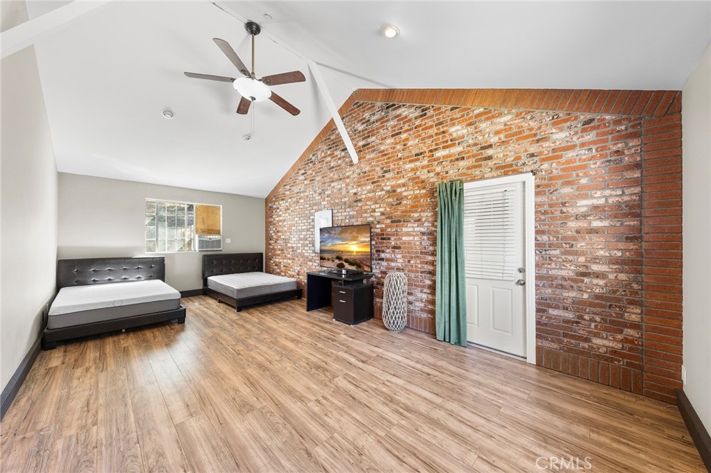 1770 Mountain Lane