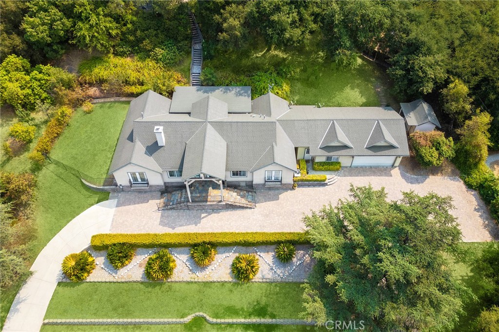 1770 Mountain Lane