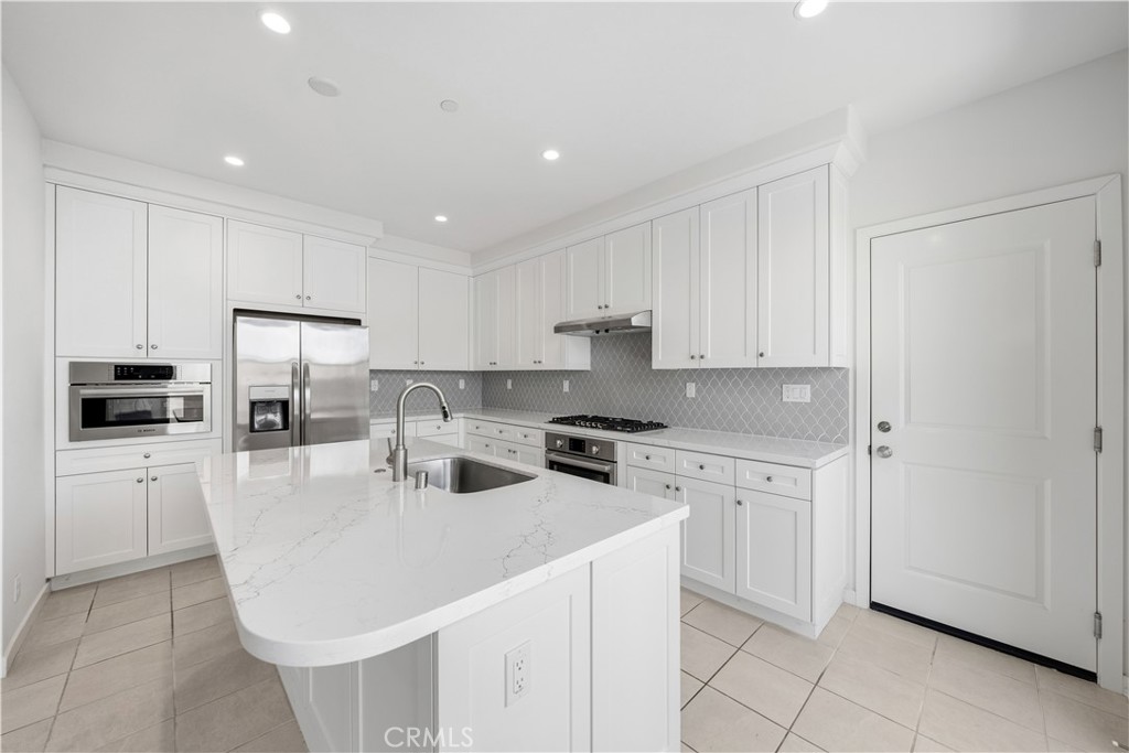 112 Newburry