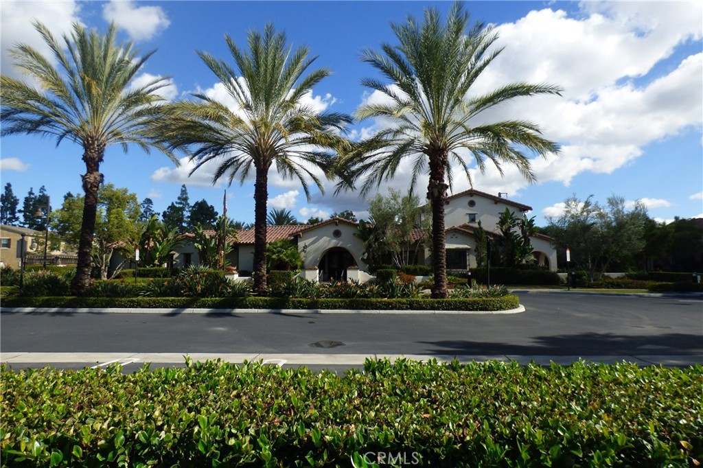 3596 La Mancha Drive