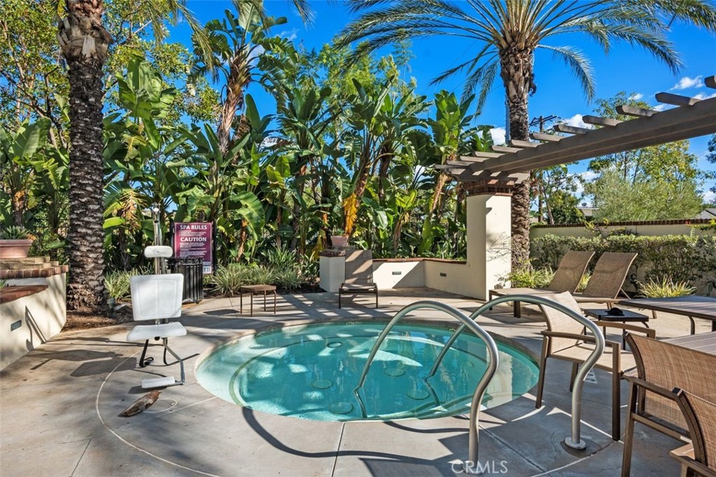 3596 La Mancha Drive