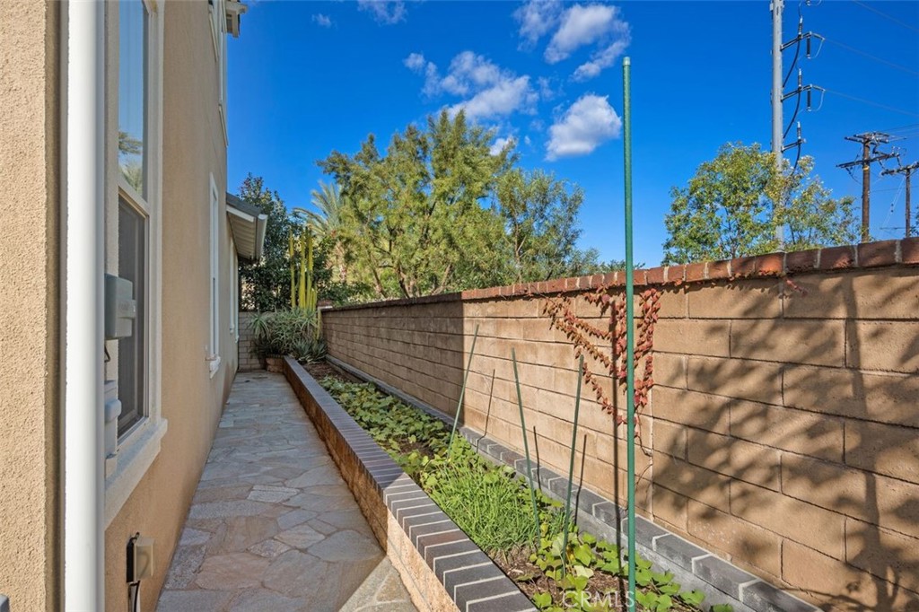 3596 La Mancha Drive