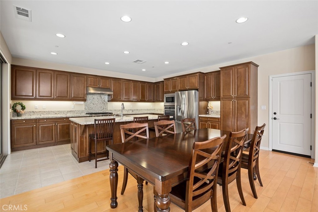 3596 La Mancha Drive