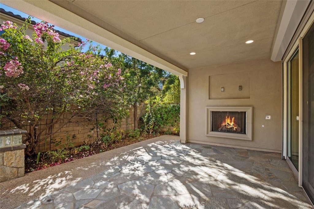3596 La Mancha Drive