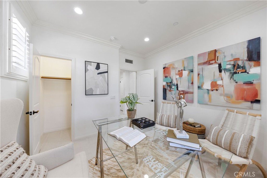36 Brisbane Court