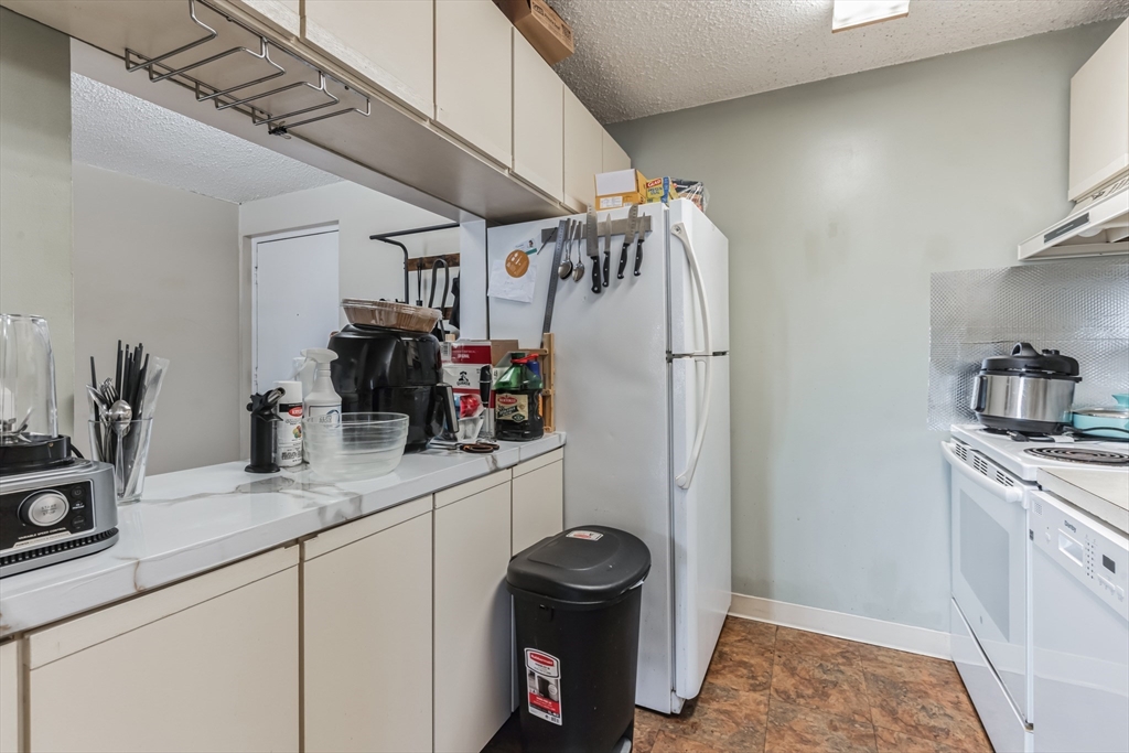 26 Waverly St # 307