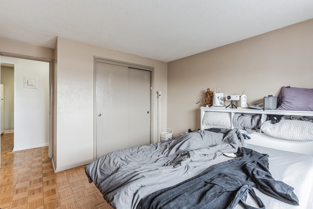 26 Waverly St # 307