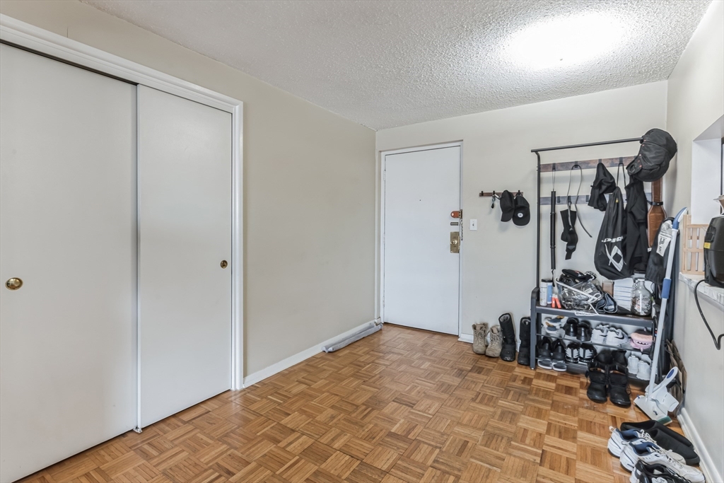 26 Waverly St # 307