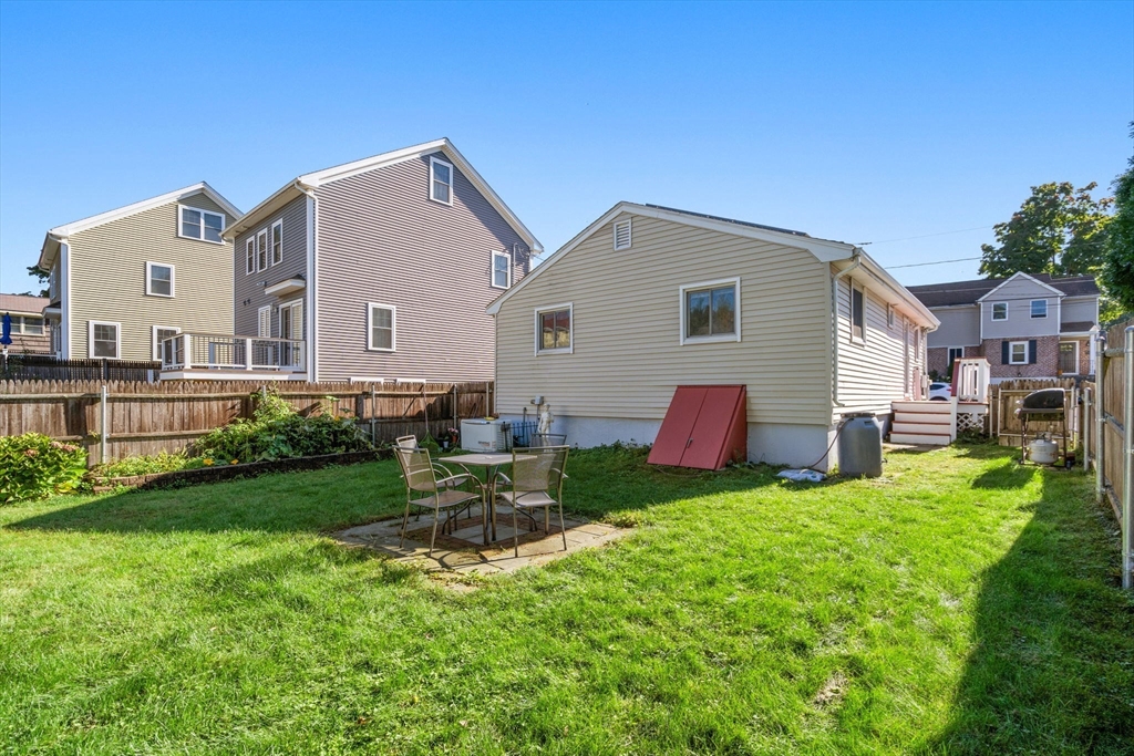 92 Mokema Avenue