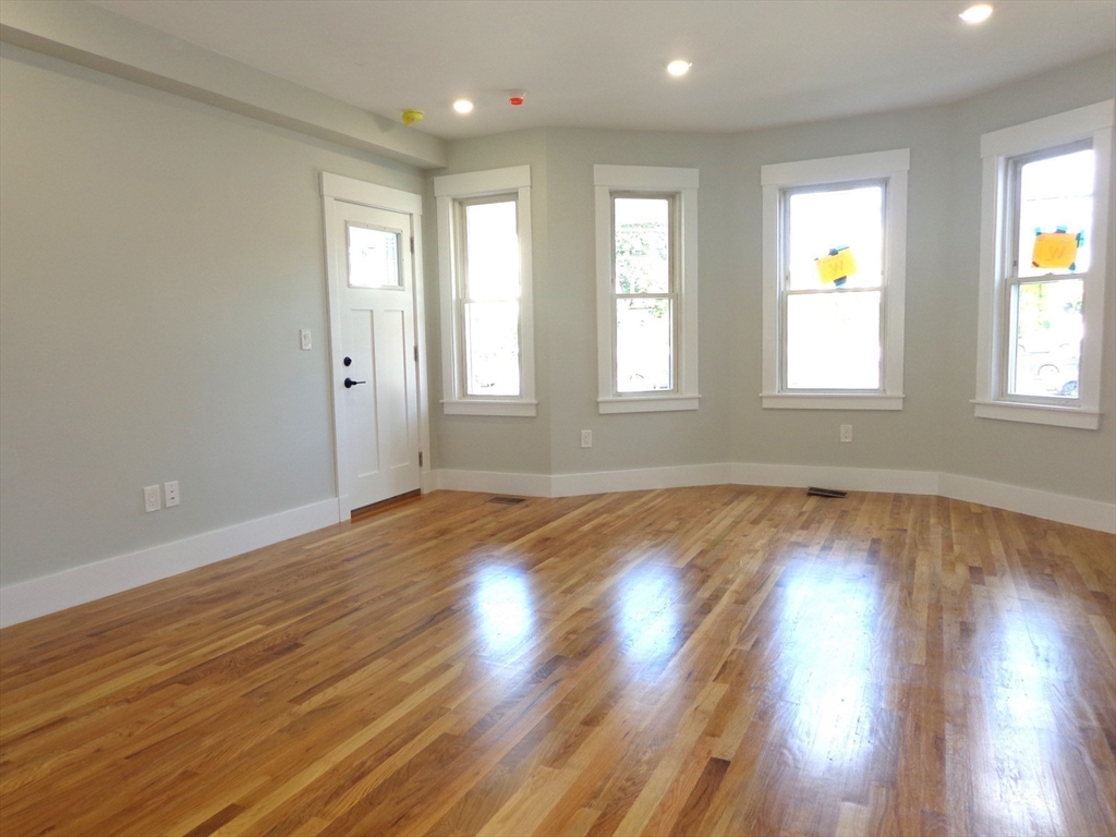 49 Walnut Street # 1