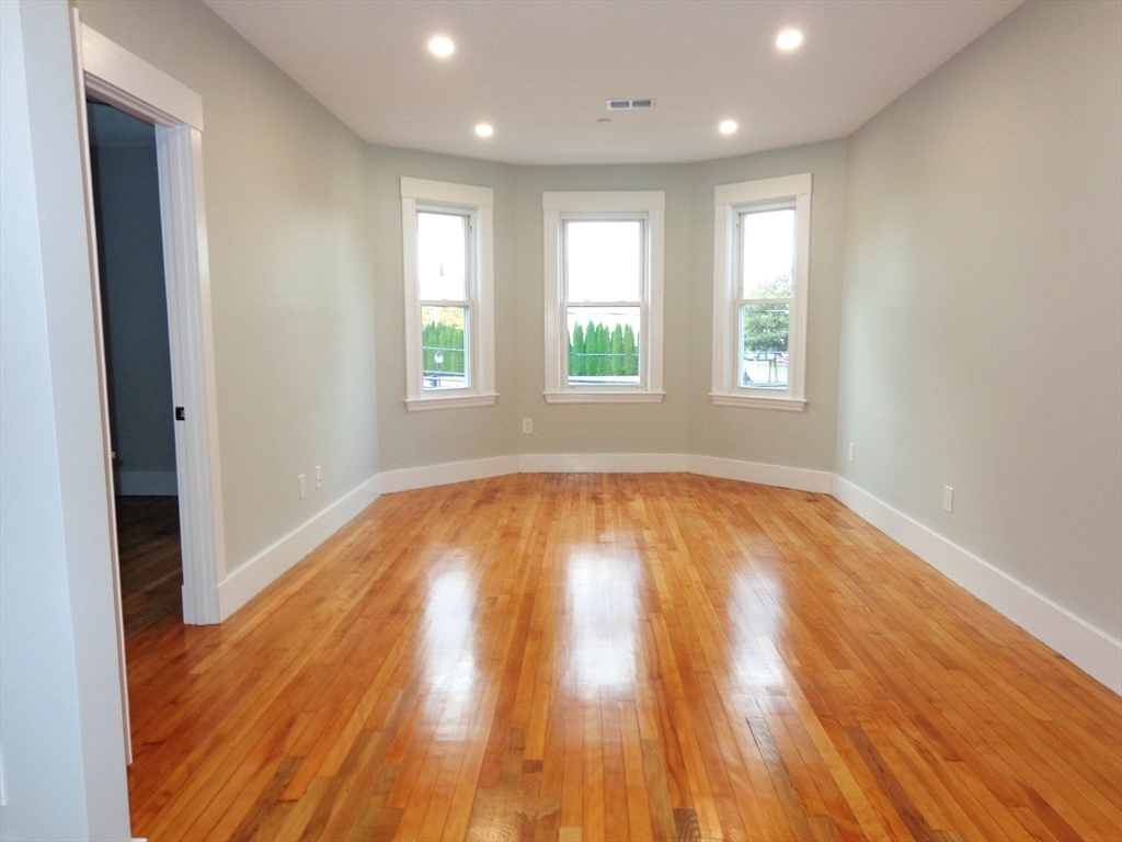 49 Walnut Street # 3