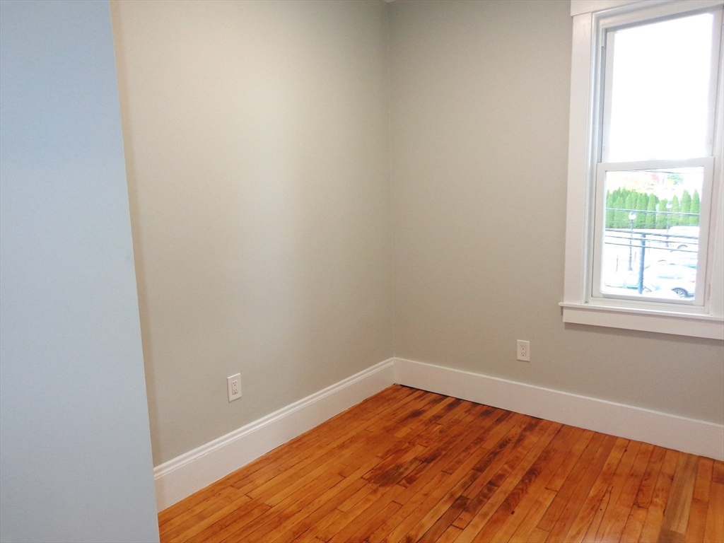 49 Walnut Street # 3