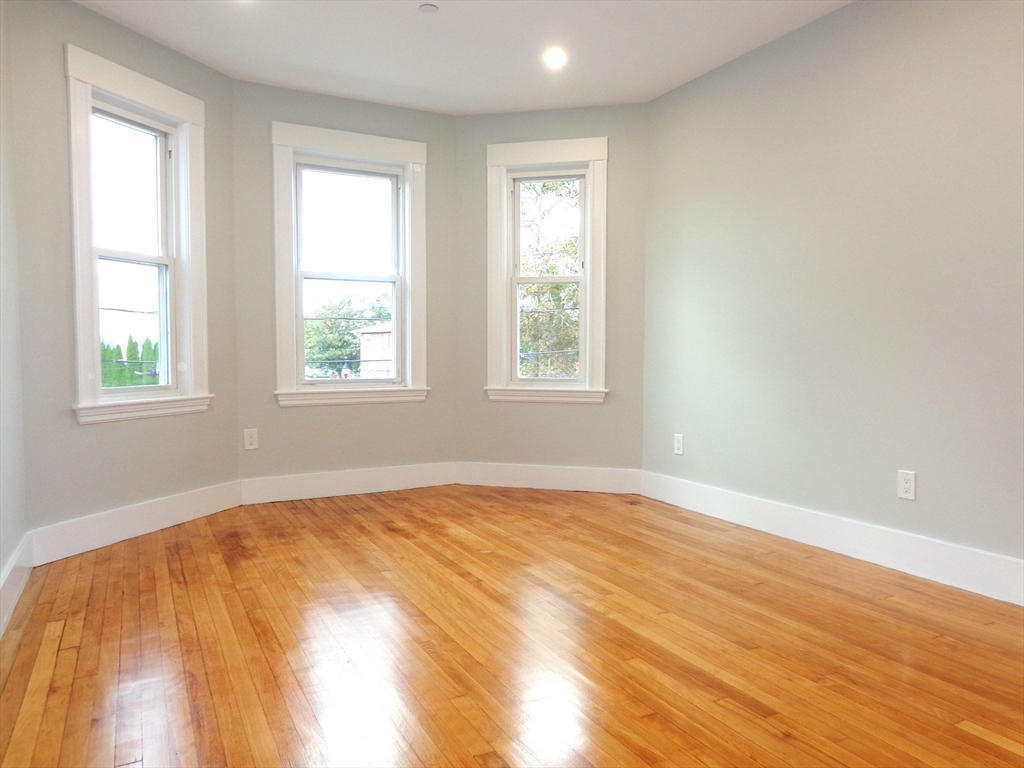 49 Walnut Street # 3