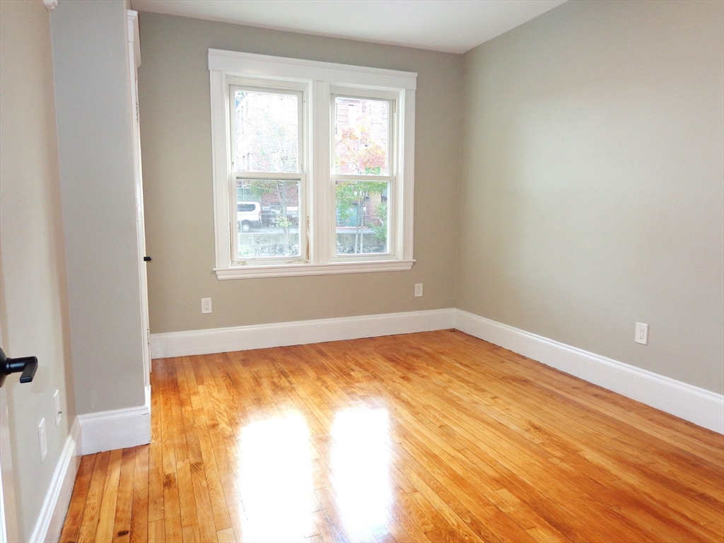 49 Walnut Street # 3