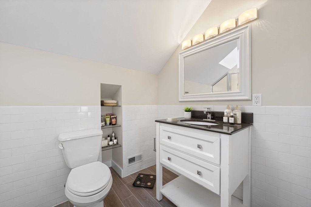 8 Linden Street # 5