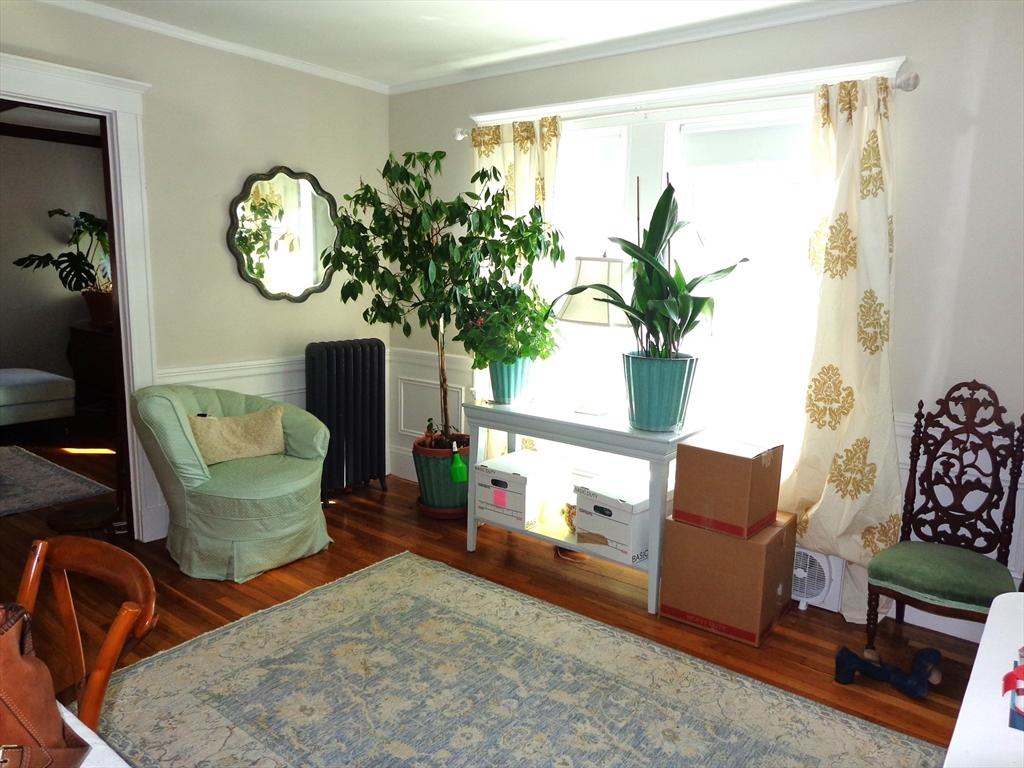 8 Holden Rd # 8