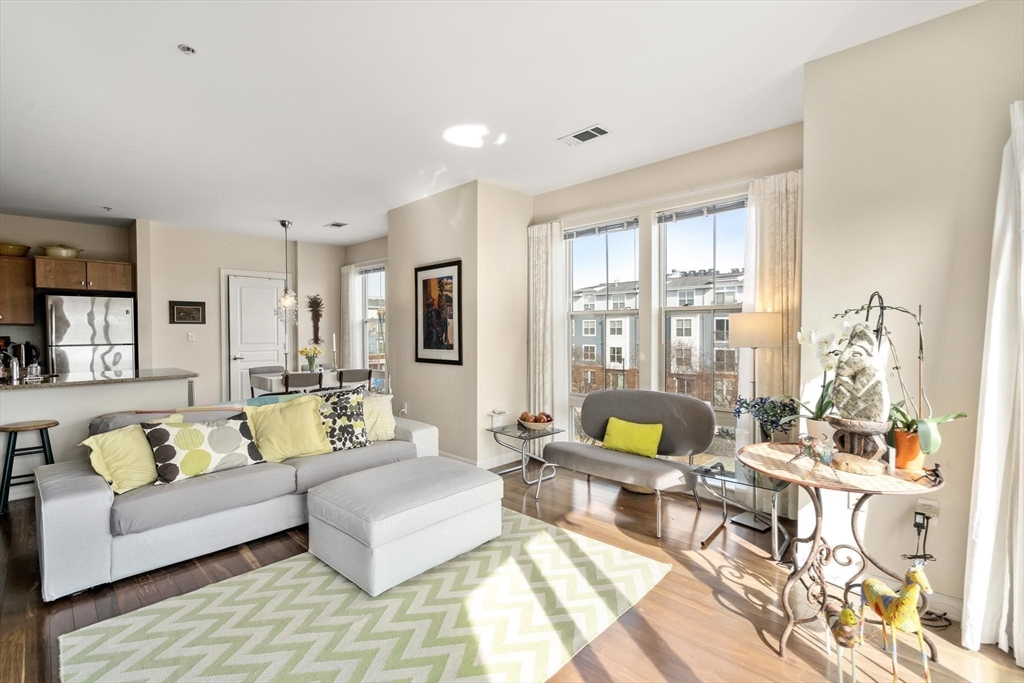 3 Repton Cir # 3310