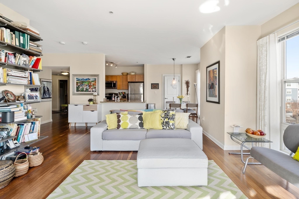 3 Repton Cir # 3310