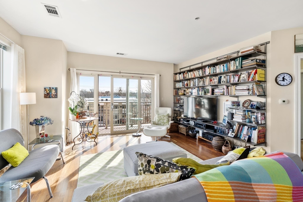 3 Repton Cir # 3310