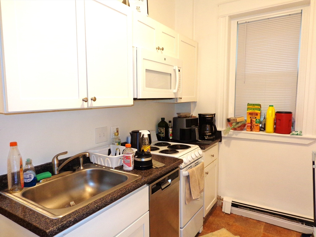 1677 Commonwealth Ave # 9