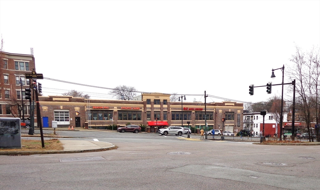 1677 Commonwealth Ave # 9