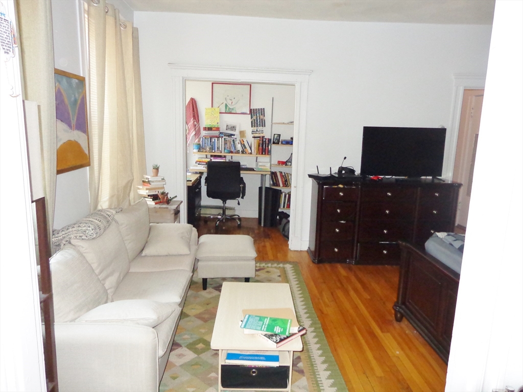 4 Ransom Rd # 3