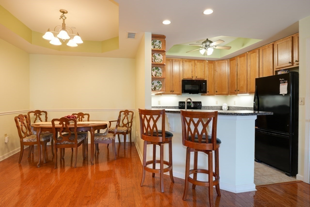 989 East # 403