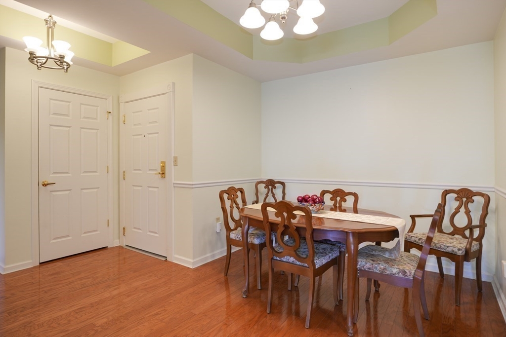 989 East # 403