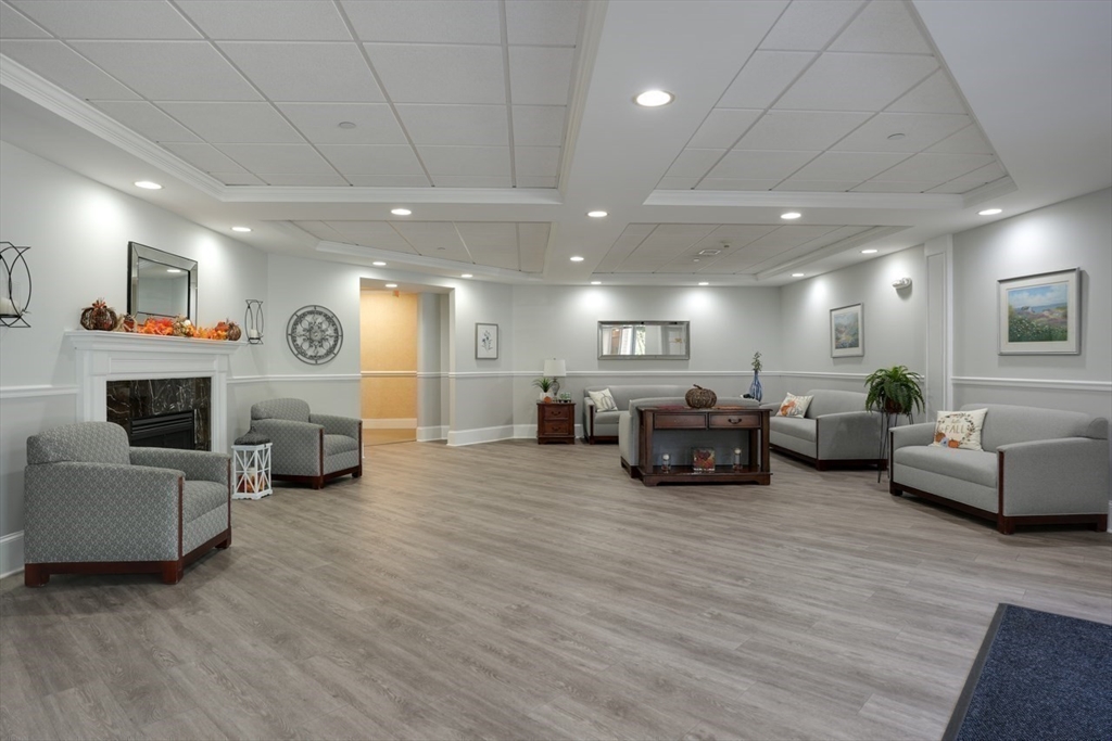 989 East Street # 107