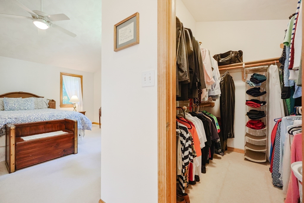 23 Teller Dr