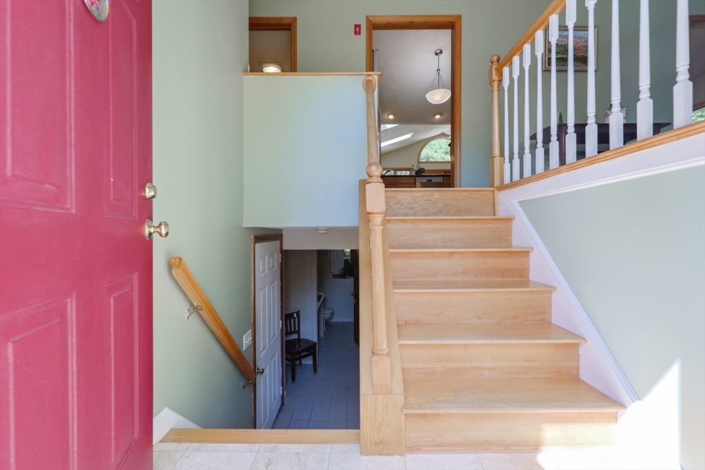 23 Teller Dr