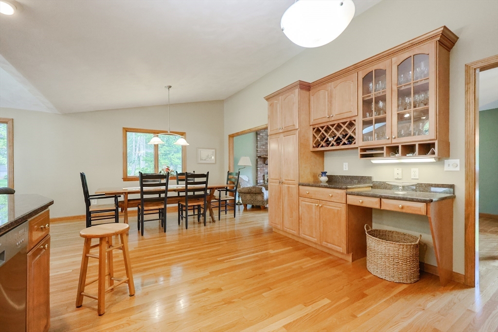 23 Teller Dr