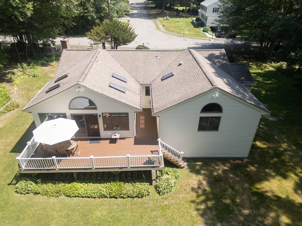 23 Teller Dr