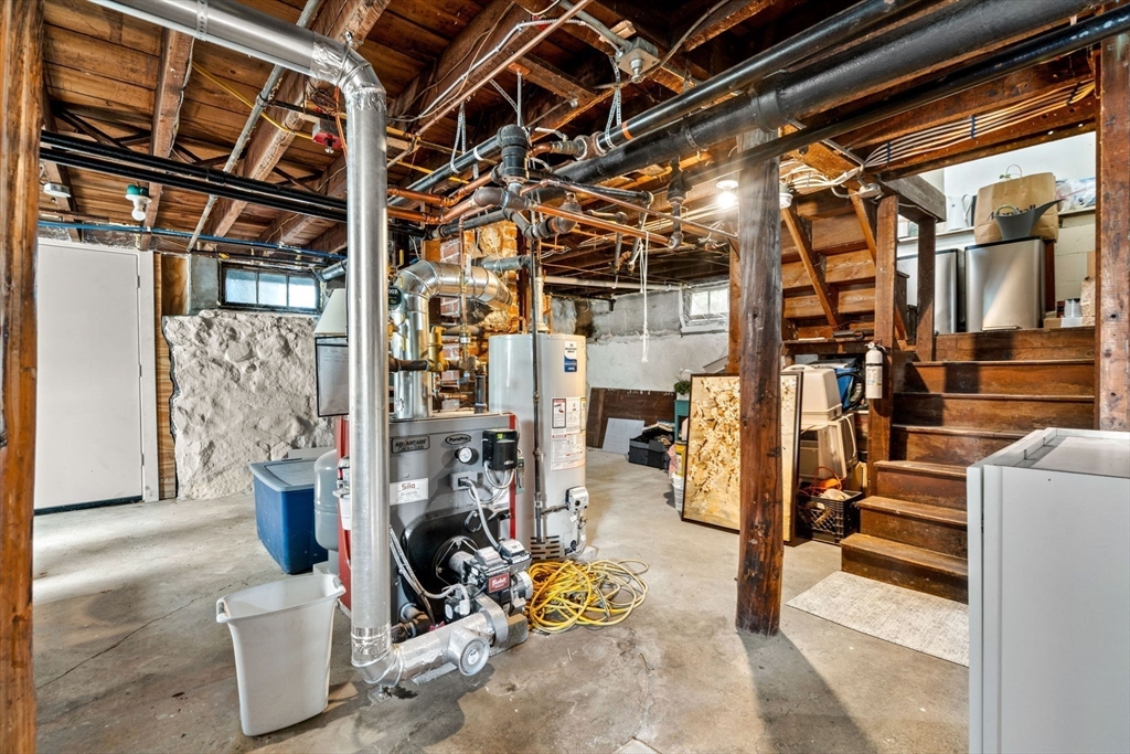 8 Arlington Ave