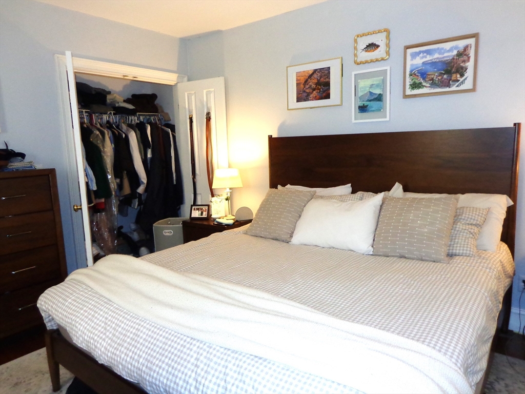 17 Robbins St. # 1 Unit: 1-1